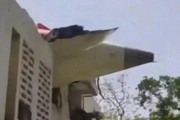 兴化印度一波音787客机坠毁机上242人、地面5名学生遇难！我驻印度使馆：机上无中国籍乘客